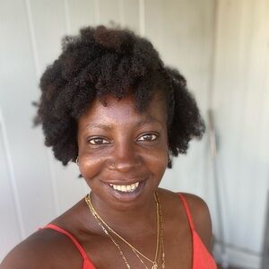 Meet your Posher, Lakisha